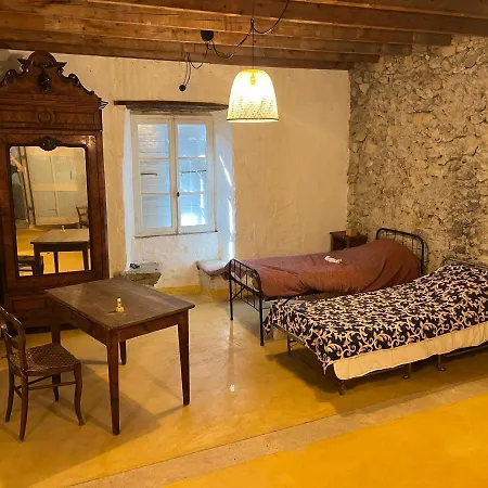 Atypique En Pierre Apartment *